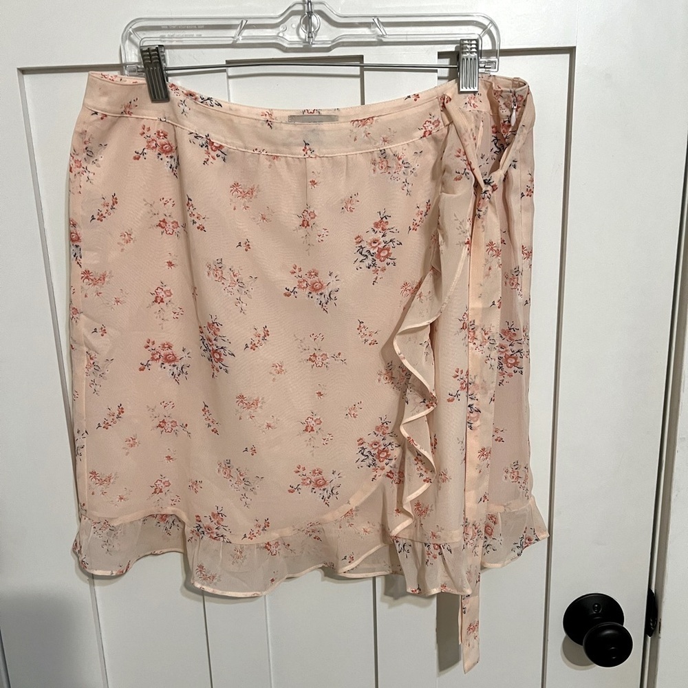 Loft Pink Ditsy Floral Faux Wrap Skirt Chiffon Ruffle Size 12 Cottagecore